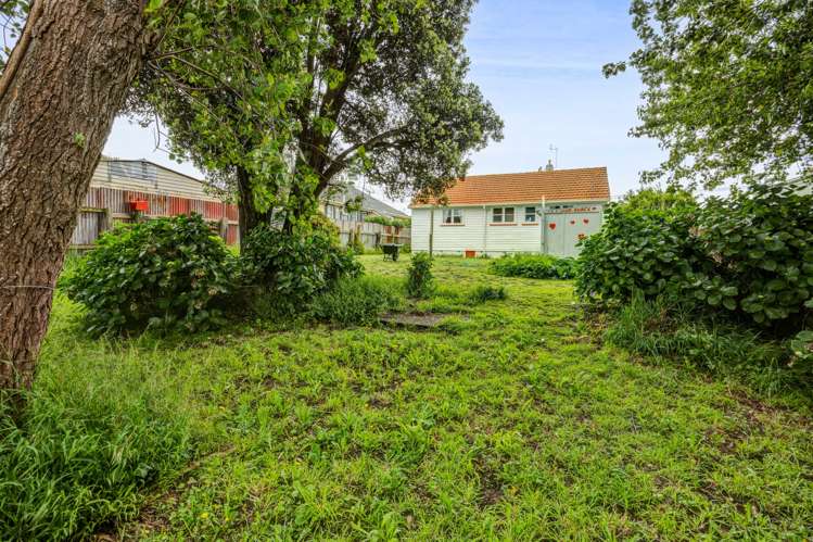 183 Egmont Street Patea_14