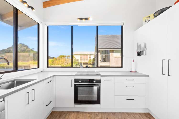 8 Hall Road Pataua North_21