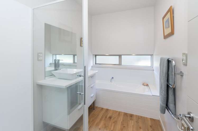 12 Bernice Crescent Yaldhurst_14