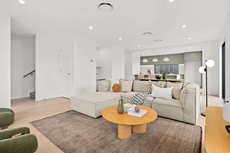 1+3/768 River Road Chartwell_9
