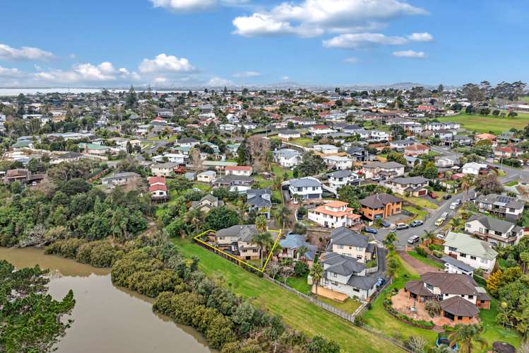 21 Blethyn Place Te Atatu South_28