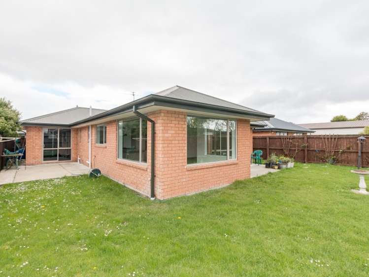 9 Woodham Courts Linwood_20