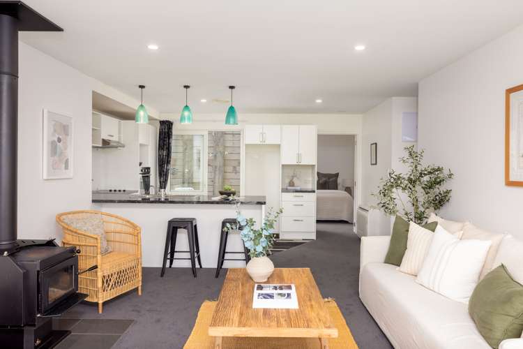 35 Sumner Road Lyttelton_5