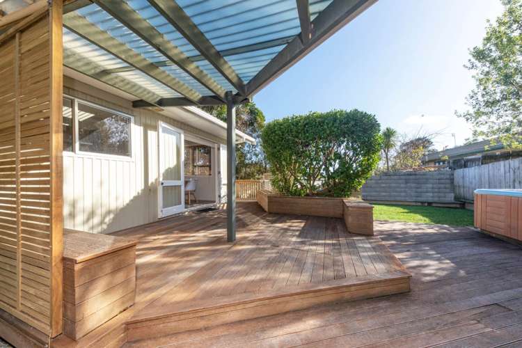 46 Onedin Place Titirangi_3