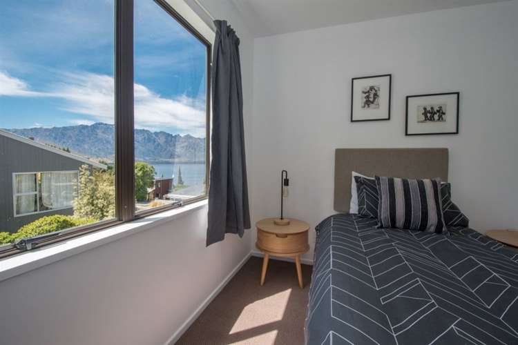 60a Wynyard Crescent Fernhill/Sunshine Bay_20