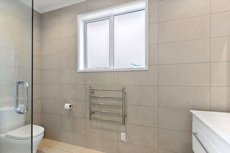 21 Lake Drive Karaka_11