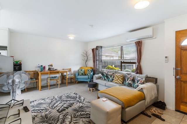 2/49 Marne Road Papakura_4