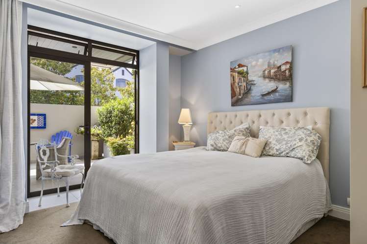 8/88 Lake Terrace Taupo_13