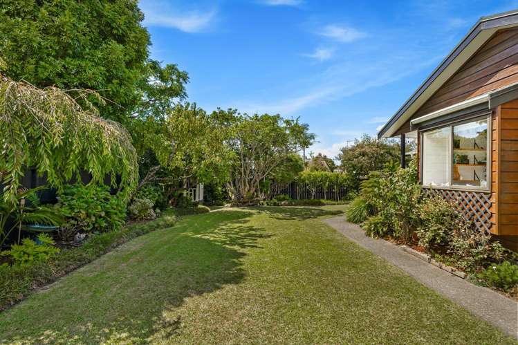 31 Crampton Court Orewa_10