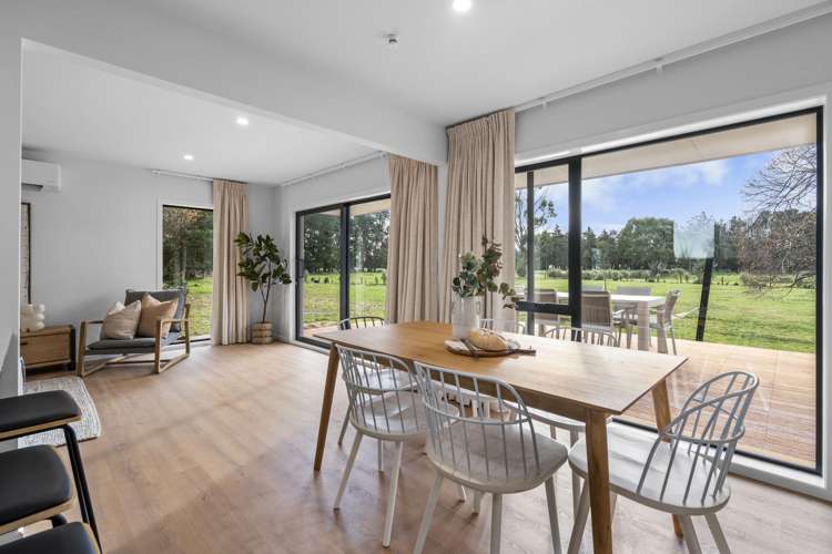 201 Larcombs Road_3