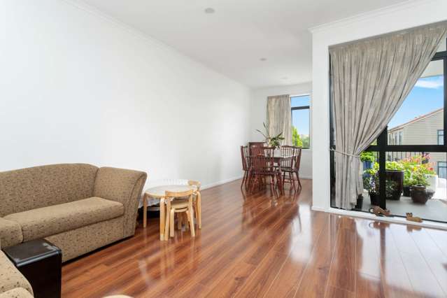 16/1 Ambrico Place New Lynn_1