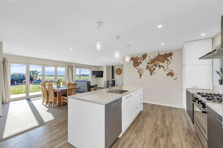 9 Dundee Close Darfield_8