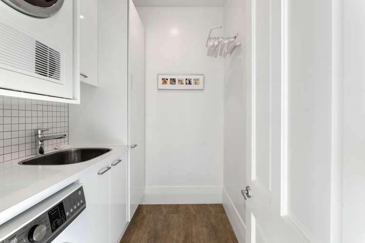 10 Shannon Street Mount Victoria_36