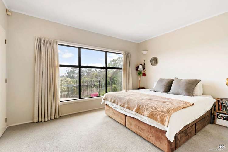 209 Golf Road Titirangi_6