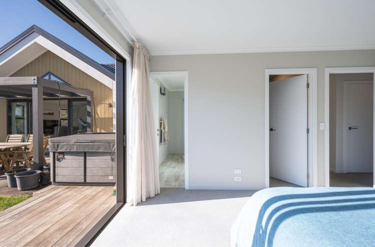 10 Old Farm Road Stoke_7