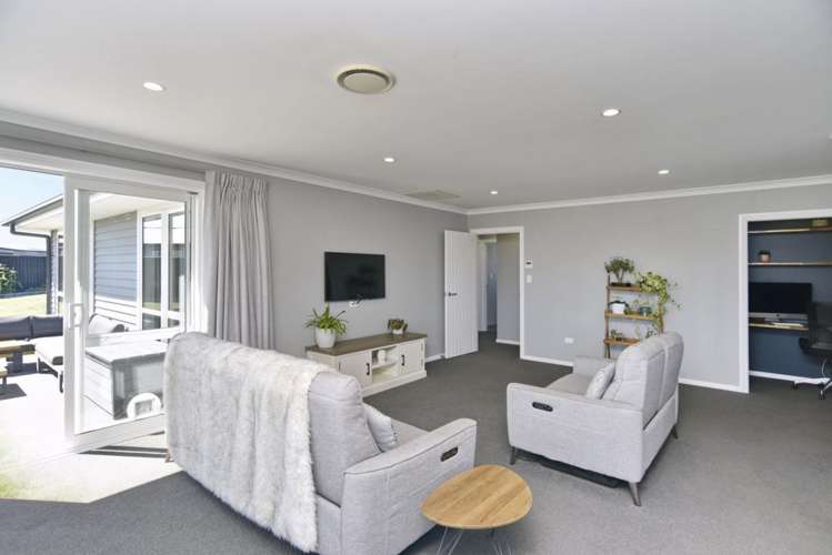 35 Koura Drive Rangiora_6