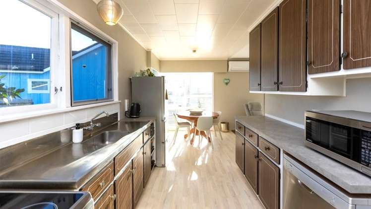 205 Kenwood Drive Matarangi_2