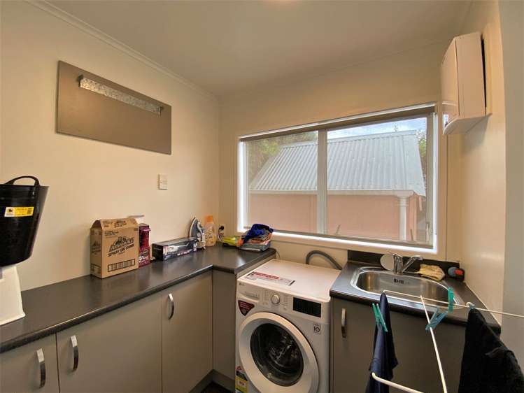 1 Ball Place Mount Roskill_8