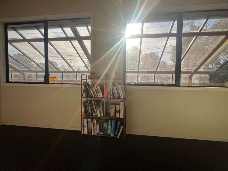 3 & 4/1 View Road Glenfield_4