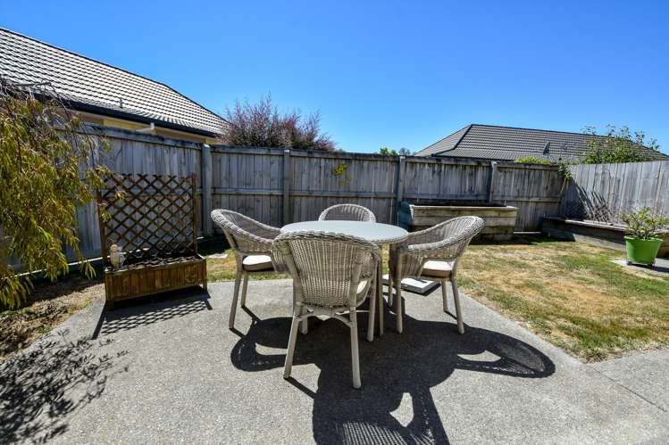 14 Ashmore Park Road Carterton_15