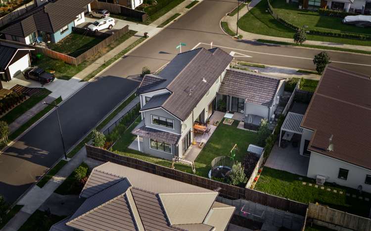 2 Taikura Avenue Red Beach_1