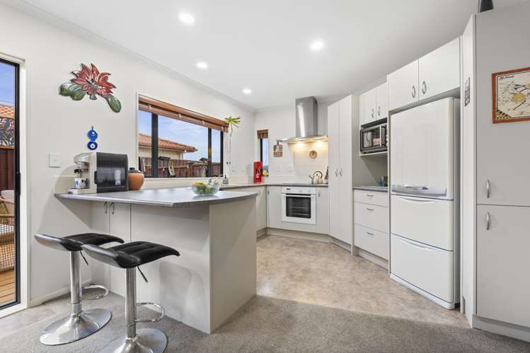 44 Chesterfield Way Orewa_8