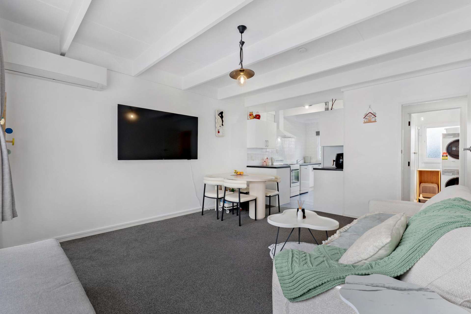 2/86 Divich Avenue Te Atatu South_0