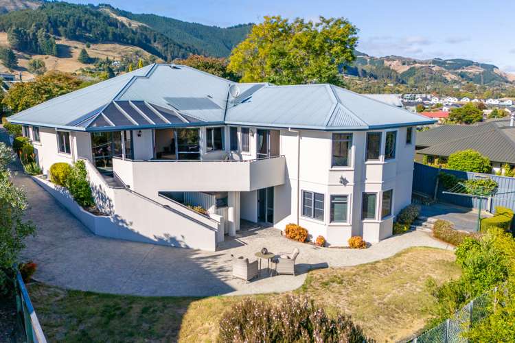 56 Olympus Way Richmond_1