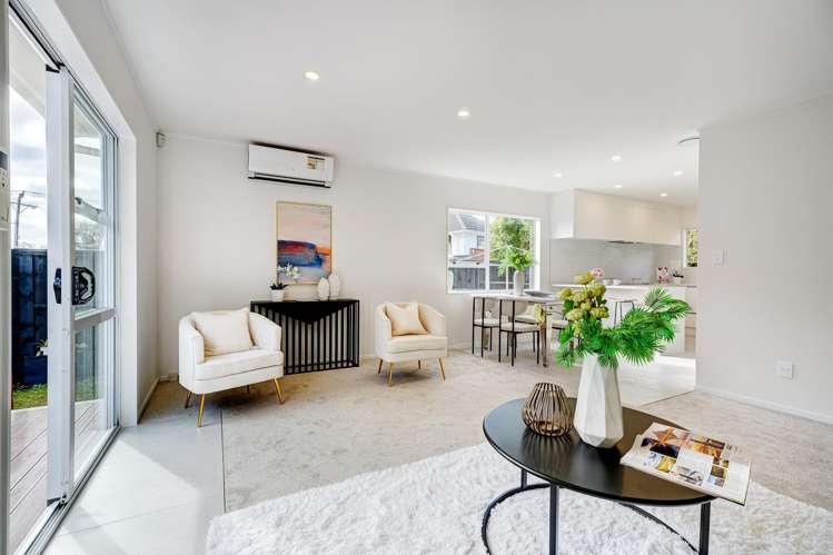 15A Coates Crescent Panmure_6