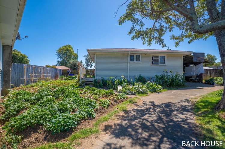 5 Manston Road Mangere_2