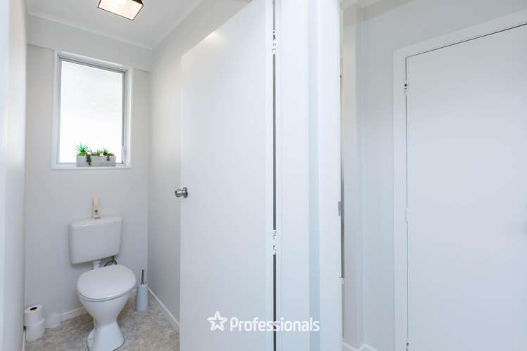 7 Garth Lane Maoribank_8