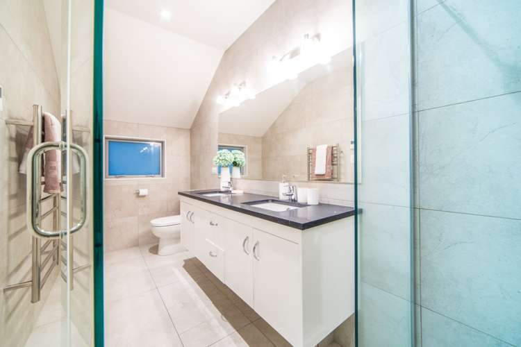 14b Colonel Barton Glade Saint Johns_17