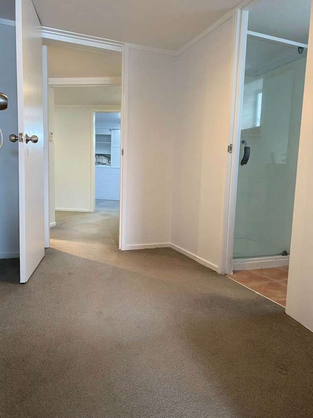 Downstair/70 Angelo Avenue Howick_1