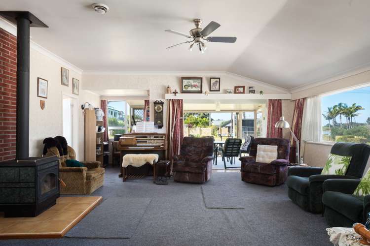 29 Roretana Drive Athenree_5