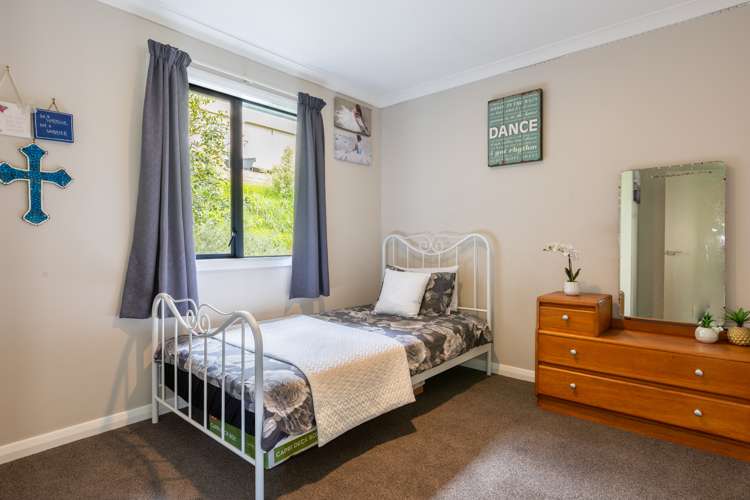 6 Lorna Irene Drive Raumati South_12