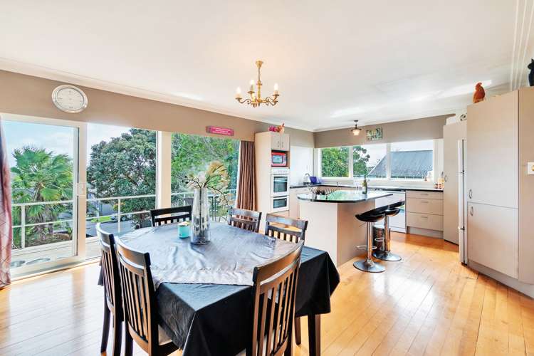 46 Clark Road Pahurehure_5