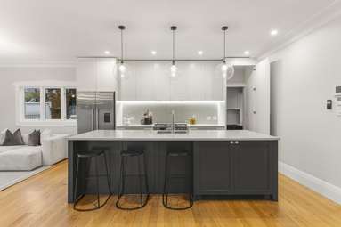205 Hurstmere Road_1