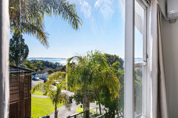 10 McMillan Place Mellons Bay_23