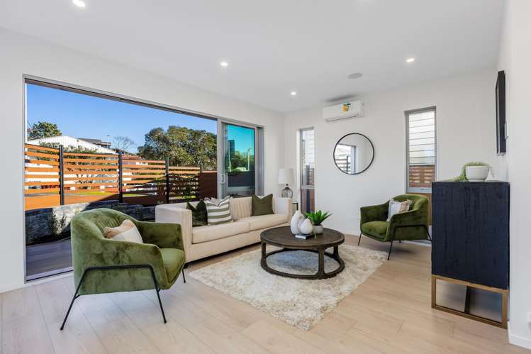 7 Sunrise Avenue Murrays Bay_10