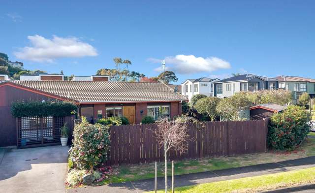 2/2 Mark Edward Drive Half Moon Bay_4