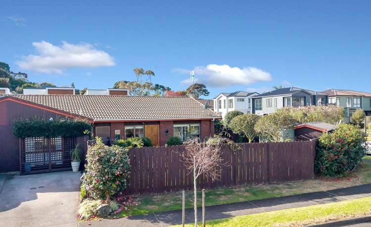 2 Mark Edward Drive_2