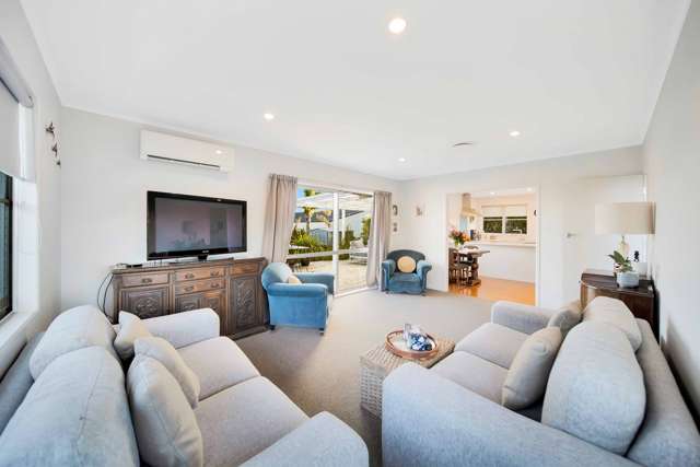 76a Wharf Road Clarks Beach_2