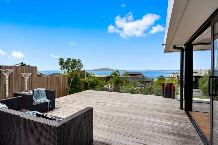 15 Marama Street Castor Bay_38