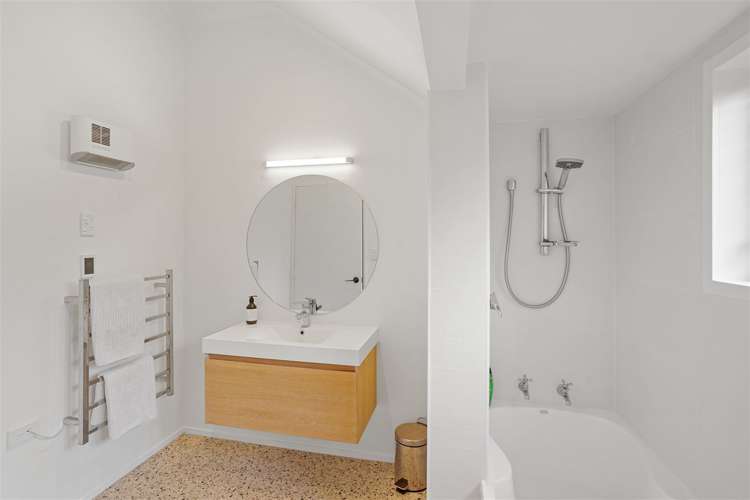 3 Holmcroft Court Cracroft_17