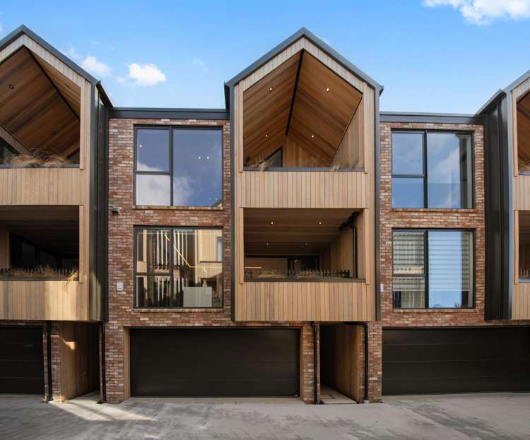 7/282 Point Chevalier Road_0