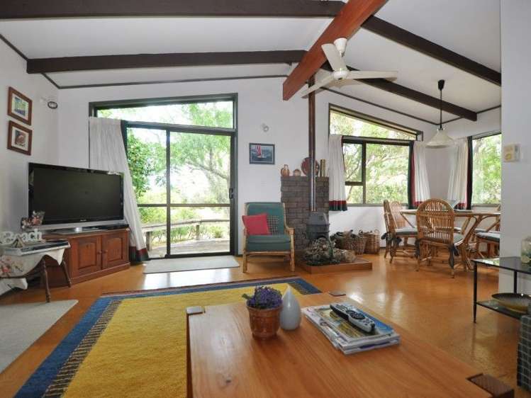 20 Monarch Grove Pauanui_16