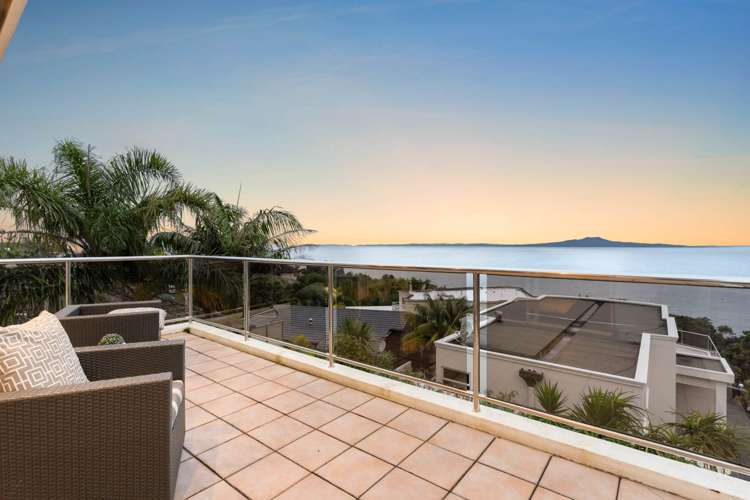 2/25 Churchill Road Murrays Bay_43