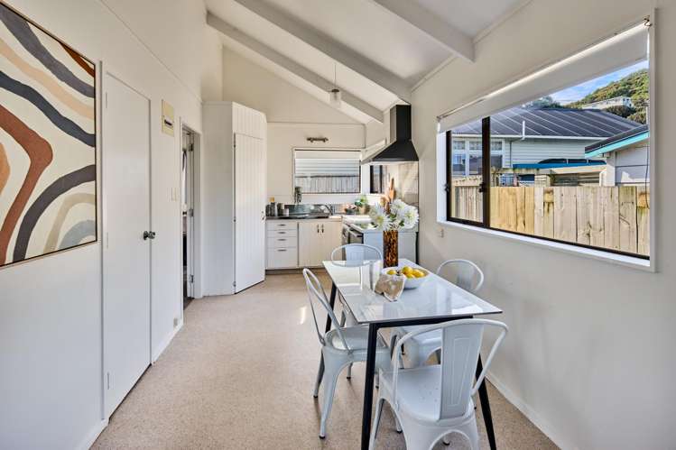 6 Trent Street Island Bay_6