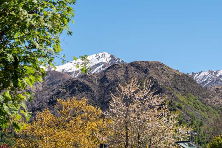 5 Adamson Drive Arrowtown_12