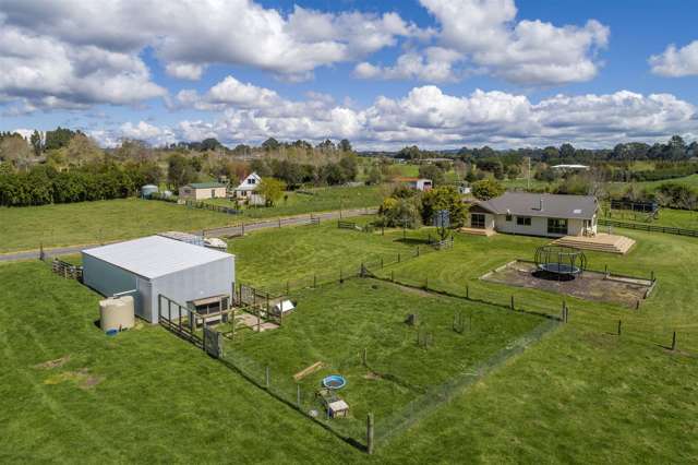 152 Belk Road South Kaimai_1